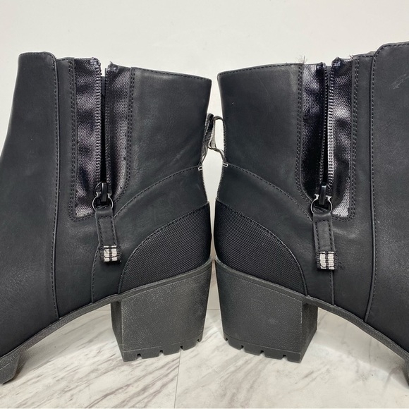 Dr. Scholl’s Level Best Heeled Bootie 9M - Picture 8 of 13